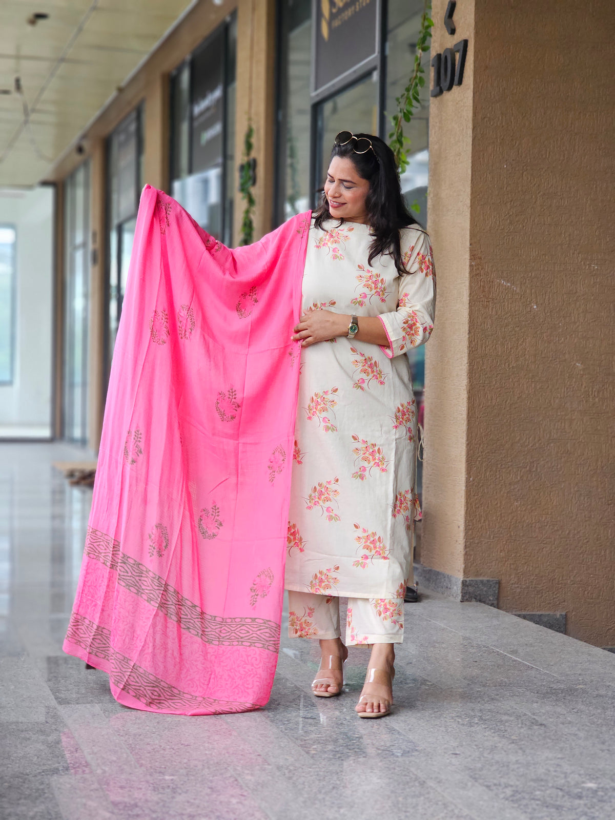 Off-White Boat Neck Floral Printed Kurta Set