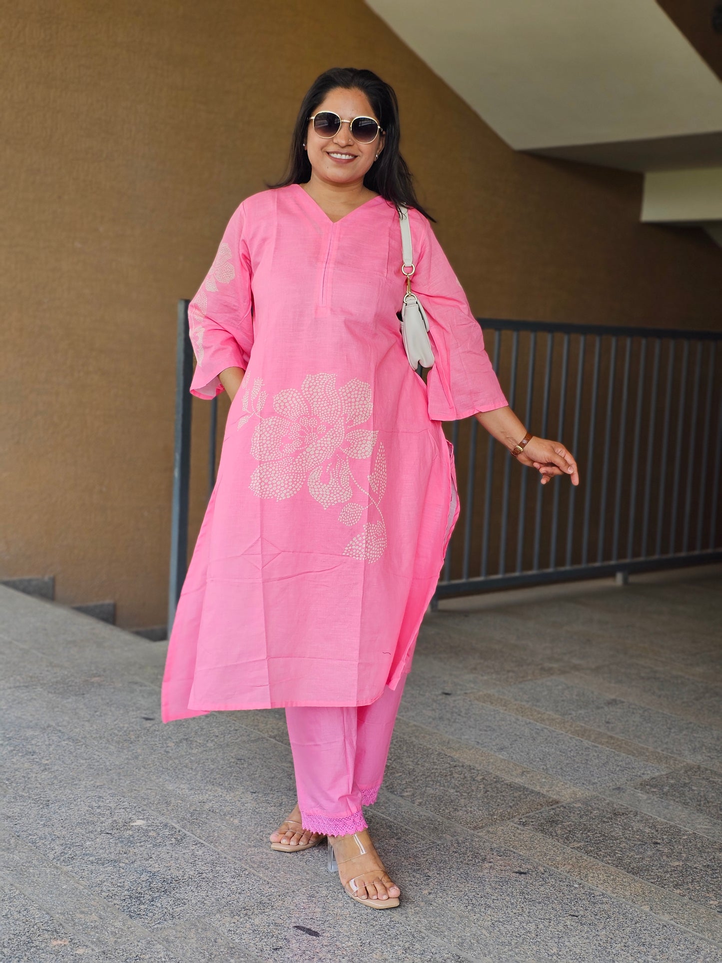 Gulabi Bloom Floral Ethnic Kurta Set