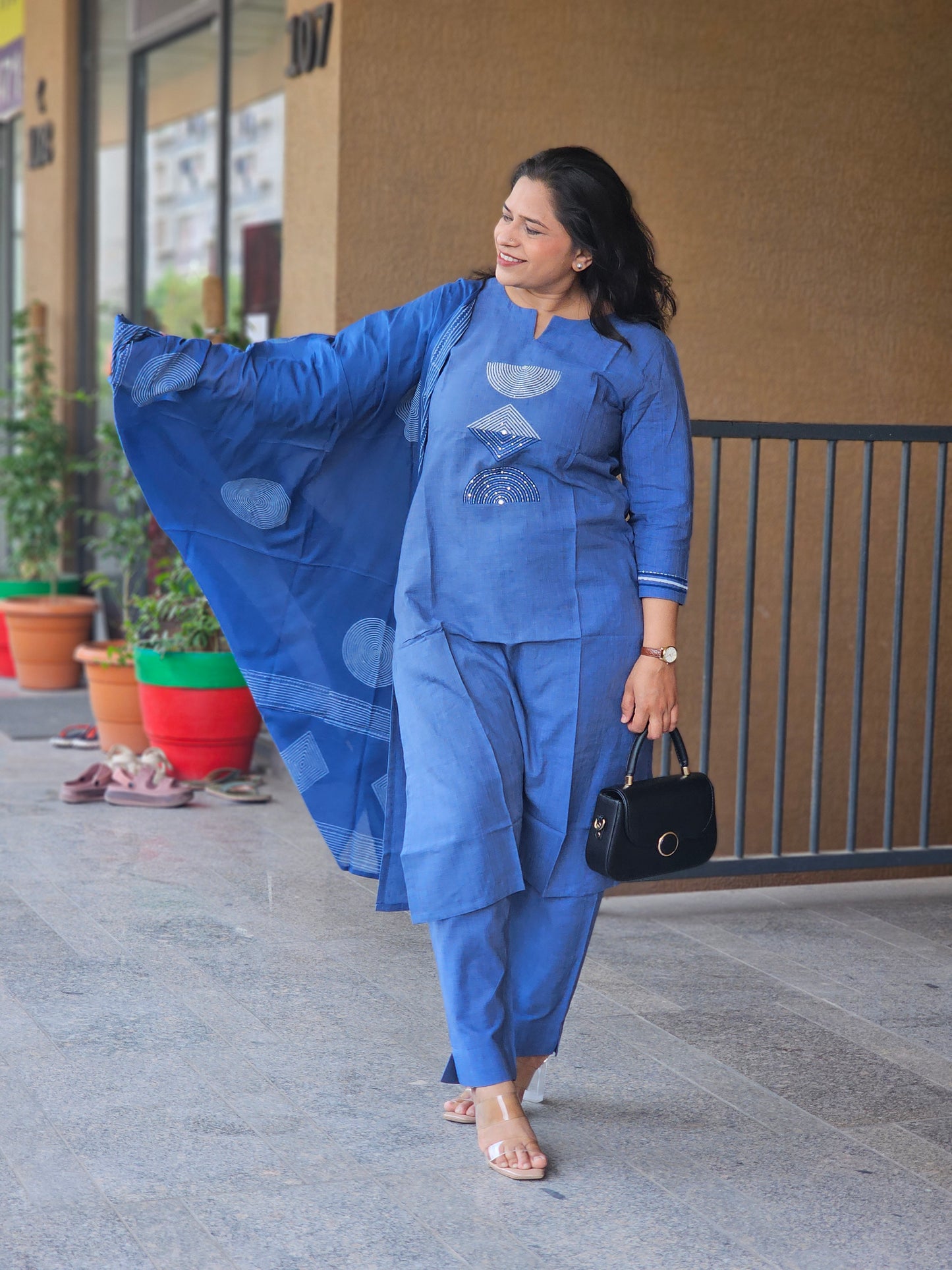 The Indigo Geometric Slit Set